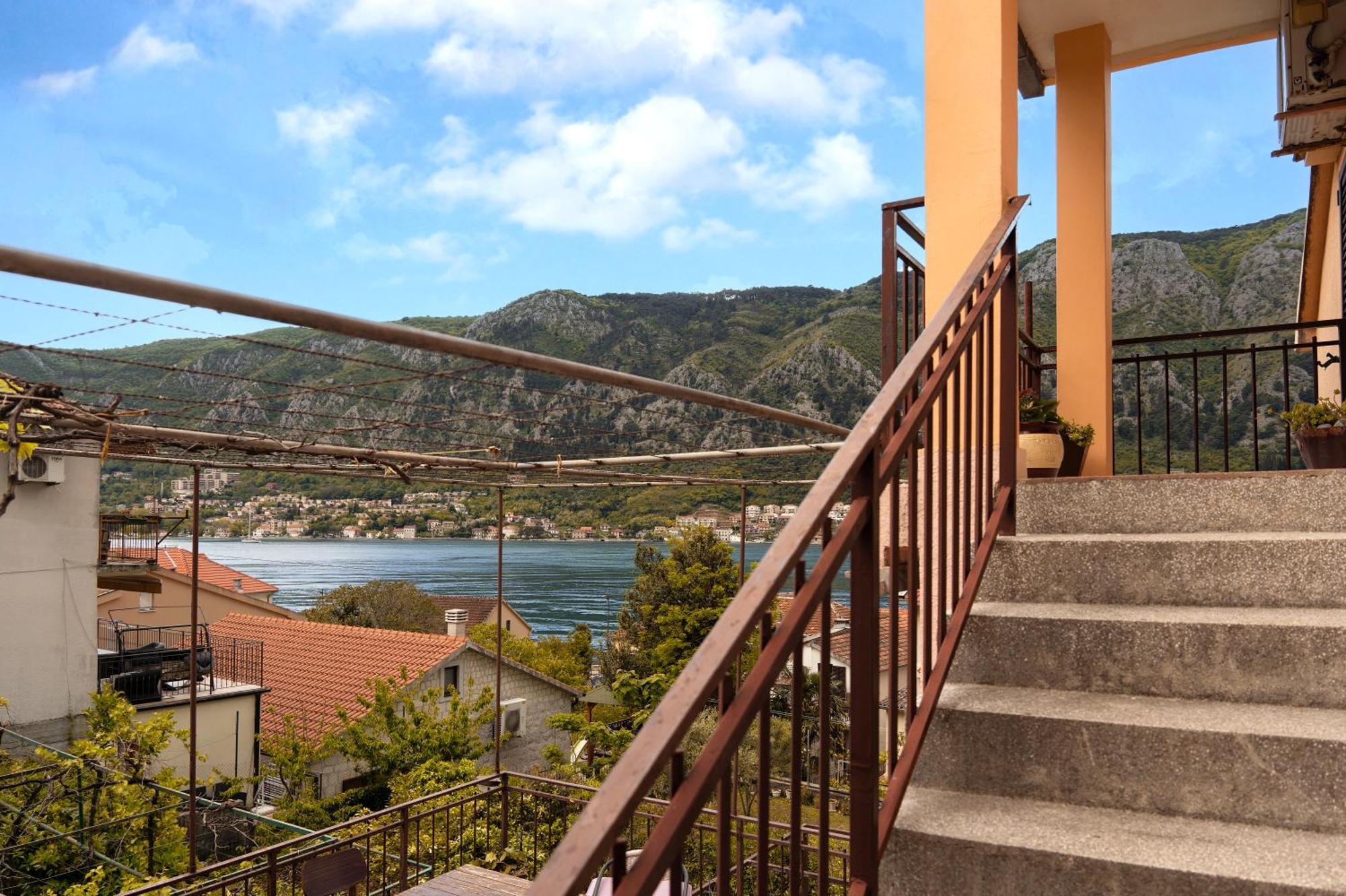 Apartment Busola Kotor Zewnętrze zdjęcie