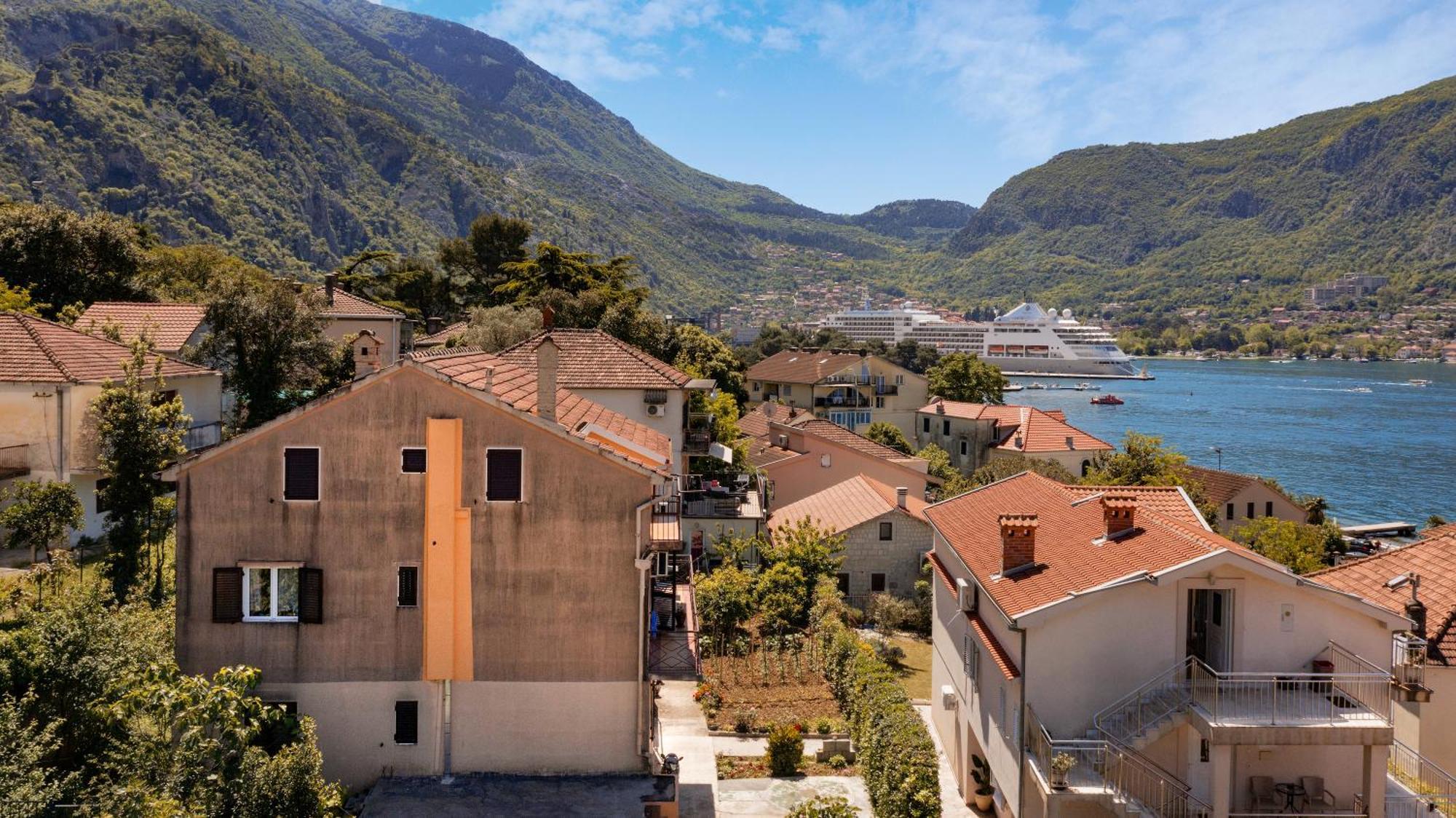 Apartment Busola Kotor Zewnętrze zdjęcie